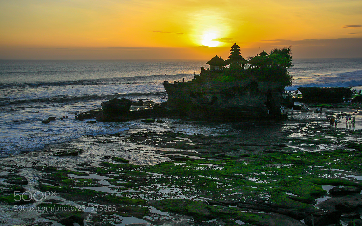Canon EOS 5D sample photo. Temple on the water photography