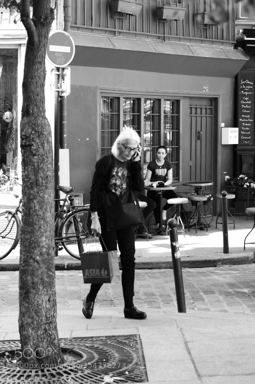 Canon EOS 100D (EOS Rebel SL1 / EOS Kiss X7) sample photo. French talks photography