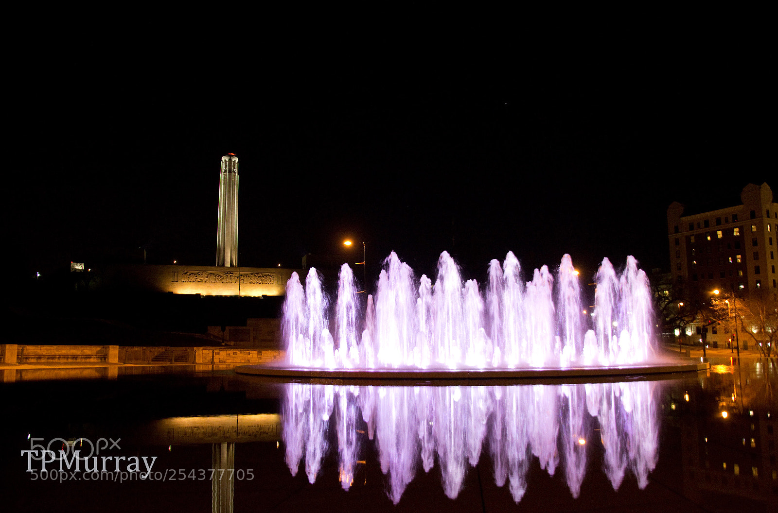 Canon EOS 600D (Rebel EOS T3i / EOS Kiss X5) sample photo. Downtown fountain  photography