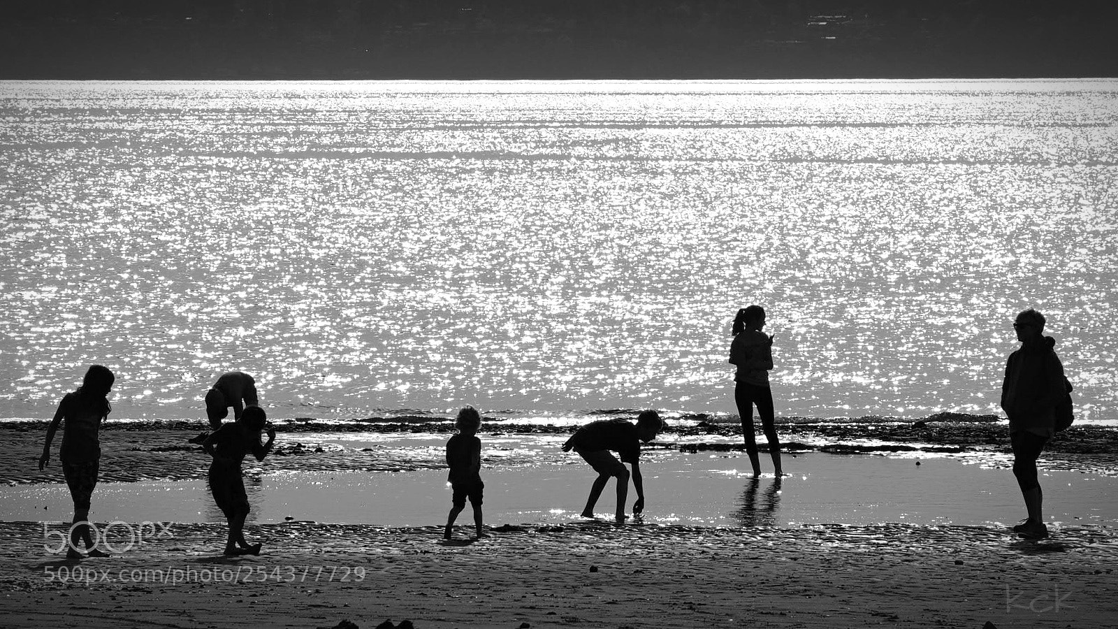 Olympus OM-D E-M10 II sample photo. At the beach. photography