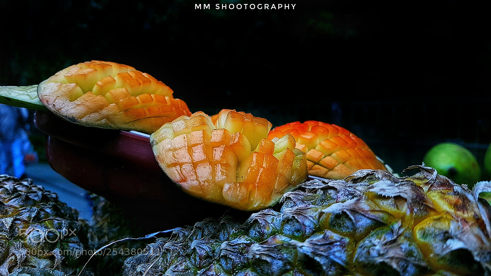 Samsung Galaxy S8+ sample photo. Mango and heat are photography