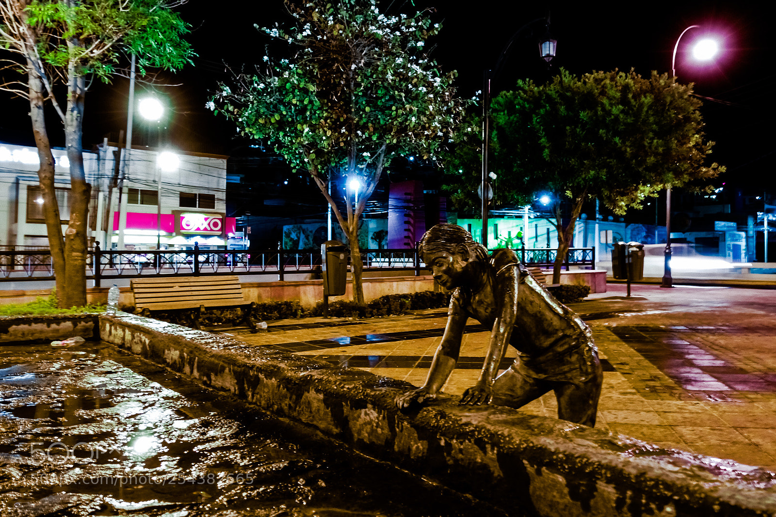 Sony DSC-RX100M5 sample photo. Ni a jugando con photography