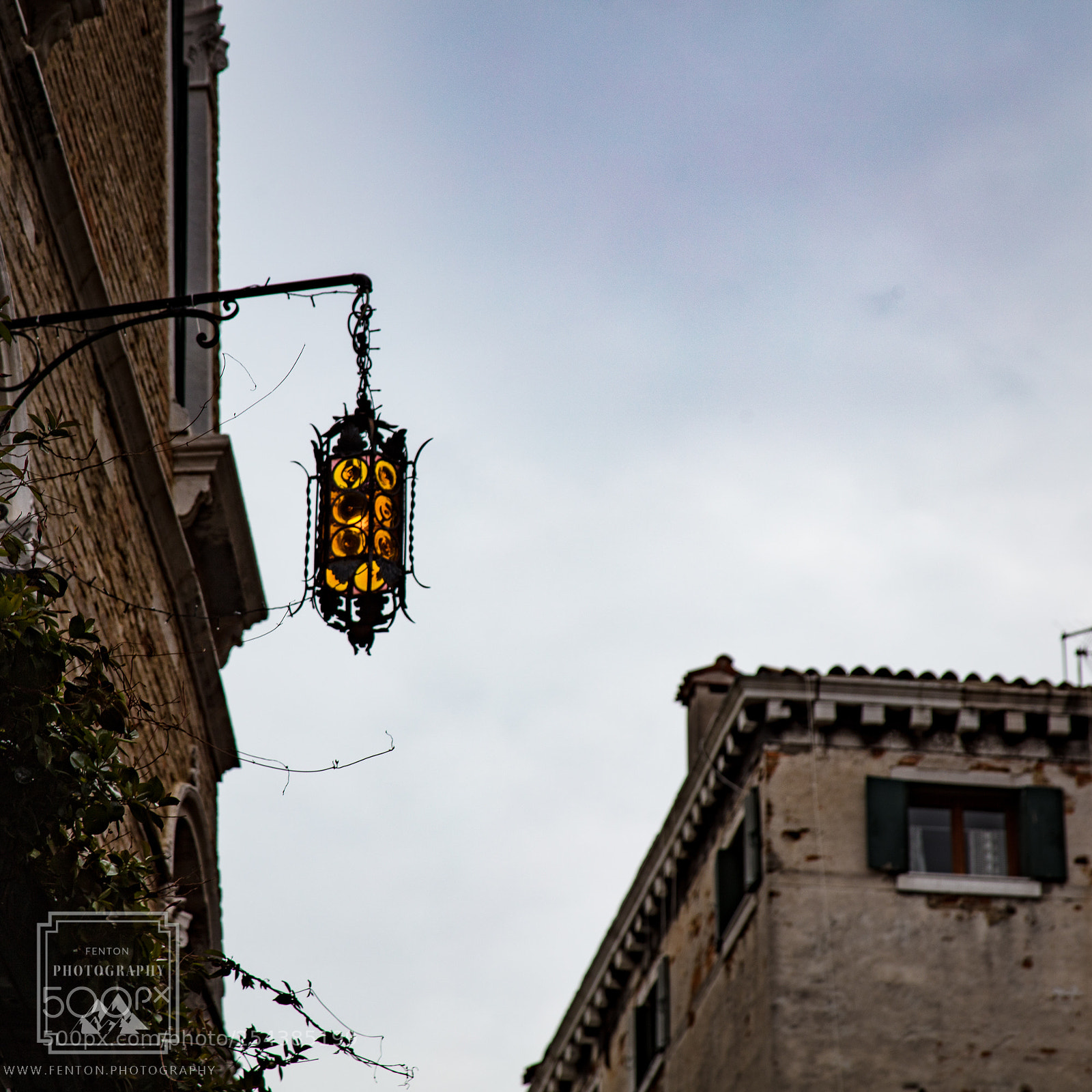 Canon EOS 5DS R sample photo. Venetian lamp photography