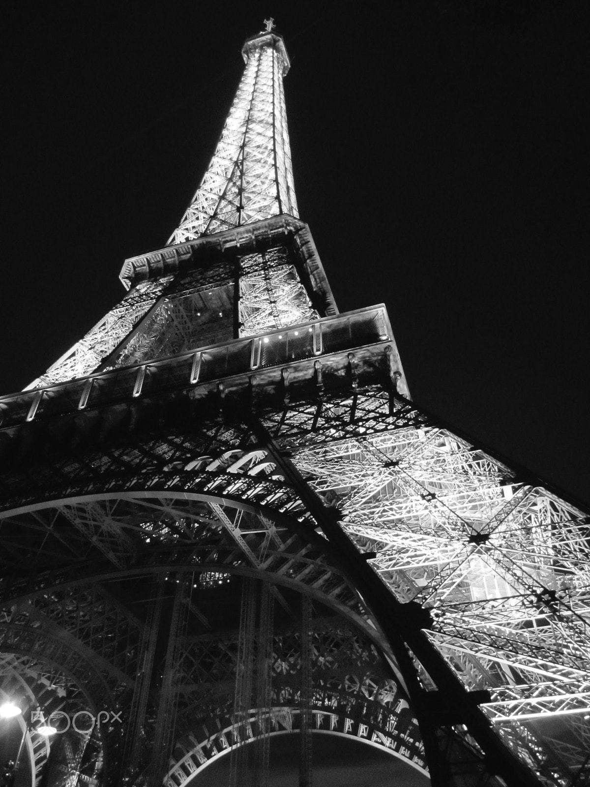 Canon PowerShot ELPH 310 HS (IXUS 230 HS / IXY 600F) sample photo. Eiffel tower 20180420 photography