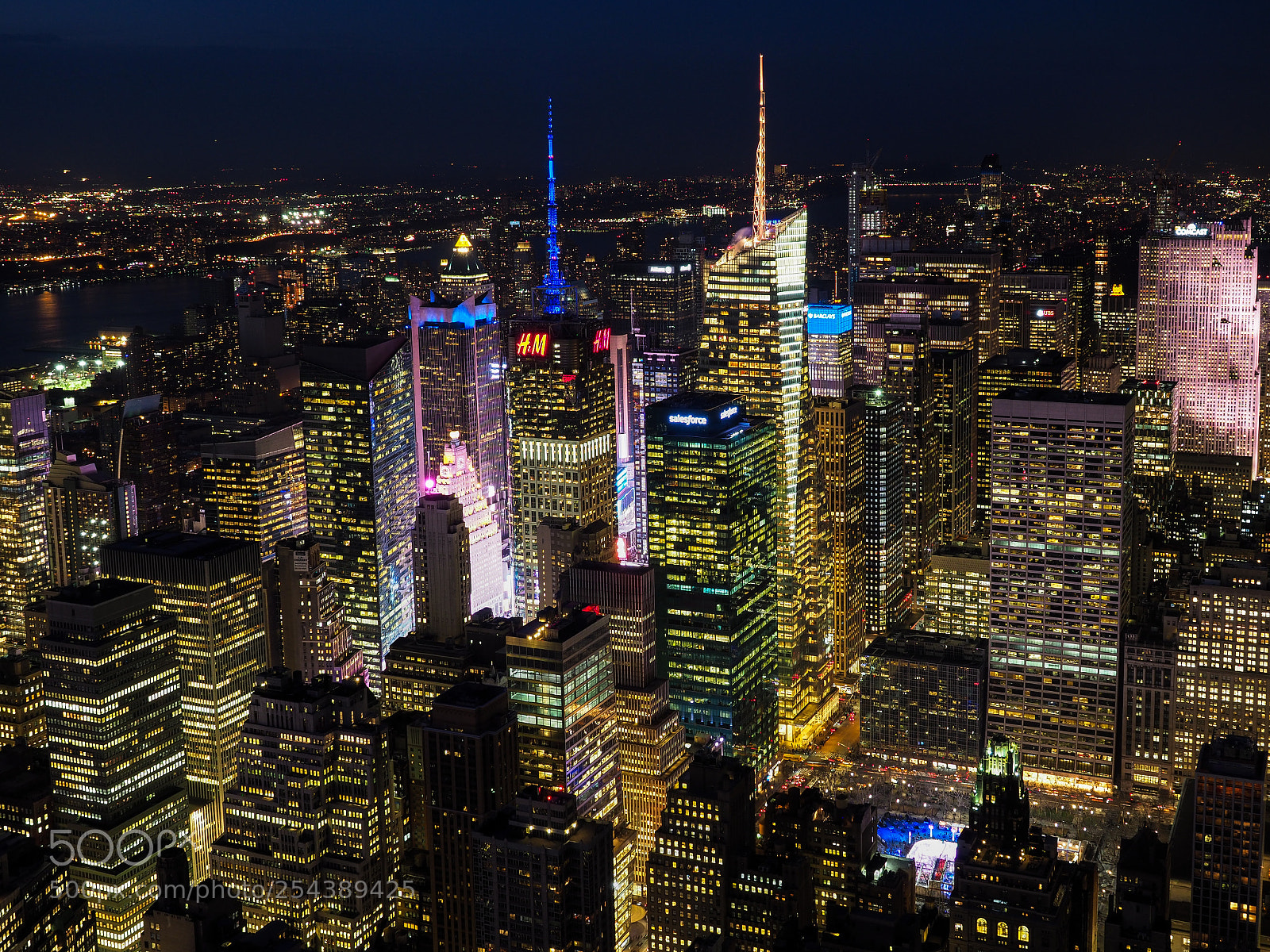 Olympus OM-D E-M1 Mark II sample photo. Times square lights photography