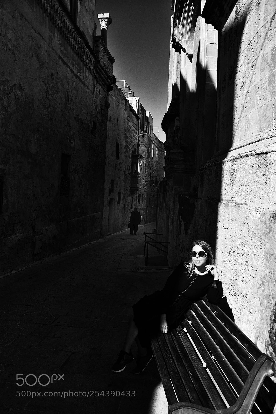 Nikon D700 sample photo. From the shadows photography