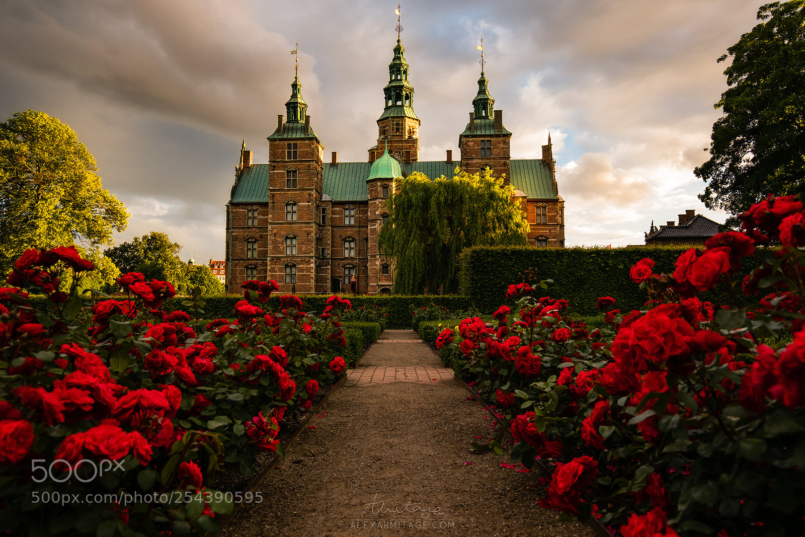 Canon EOS 5D Mark IV sample photo. Rosenborg castle, copenhagen photography