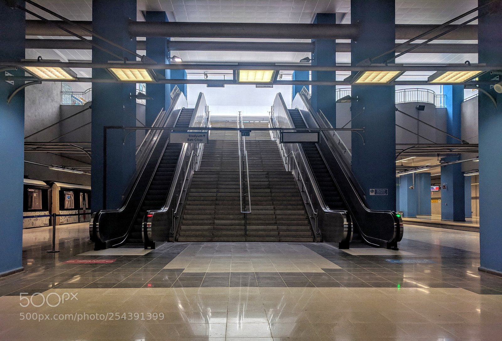 Google Pixel XL sample photo. Metro station, olympic stadium photography
