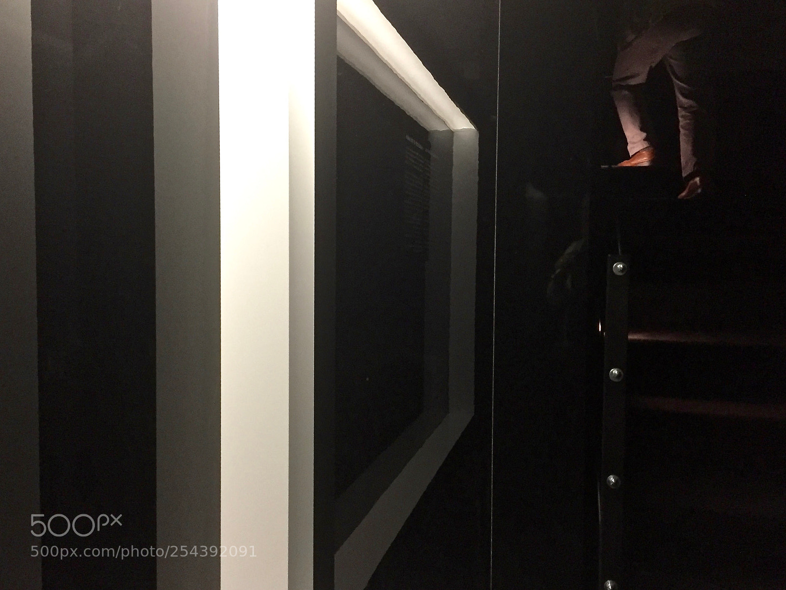 Apple iPhone 6 sample photo. At the museum photography