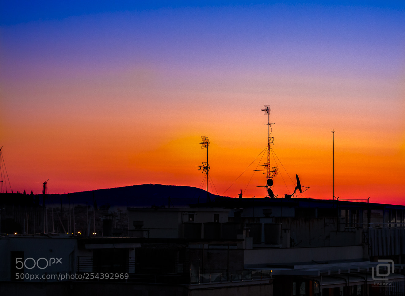 Canon EOS 5D Mark IV sample photo. Antenas de colores photography