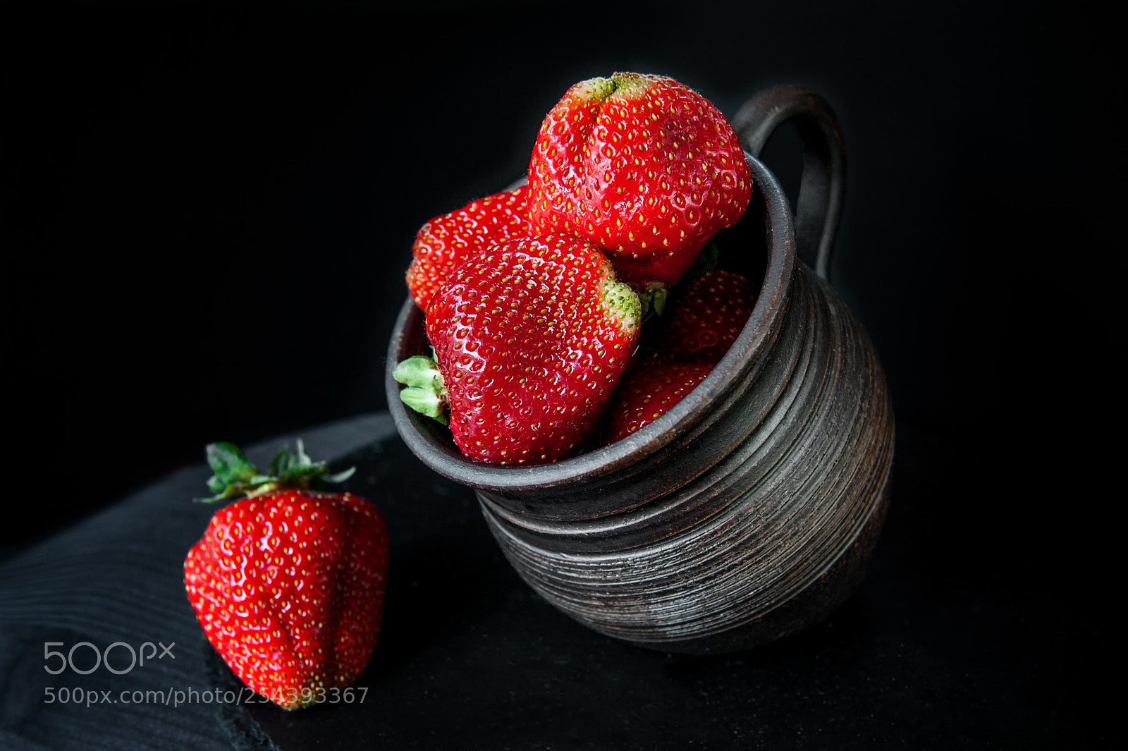 Nikon D700 sample photo. Ripe fresh strawberries in photography