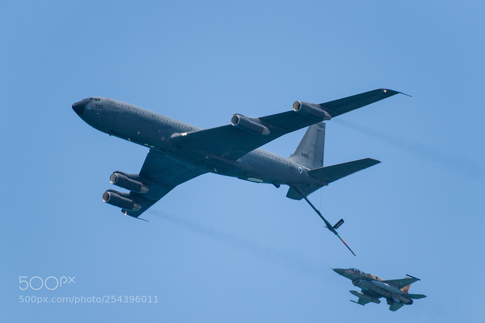 Nikon D5600 sample photo. Boeing 707 tanker photography