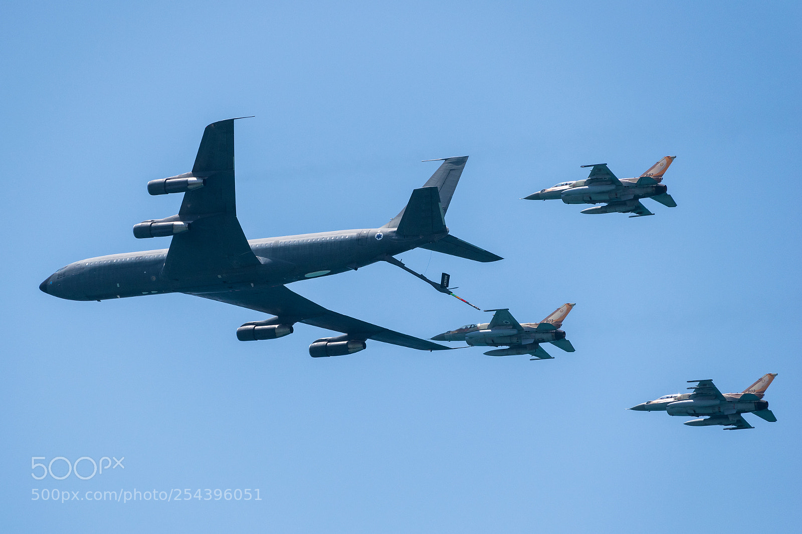 Nikon D5600 sample photo. Boeing 707 tanker photography