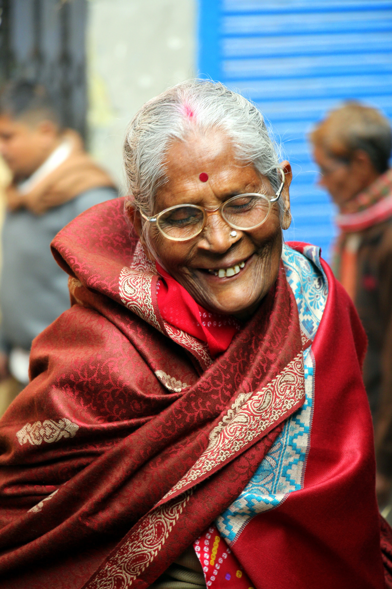 Canon EOS 60D sample photo. Smiling in varanasi, india photography