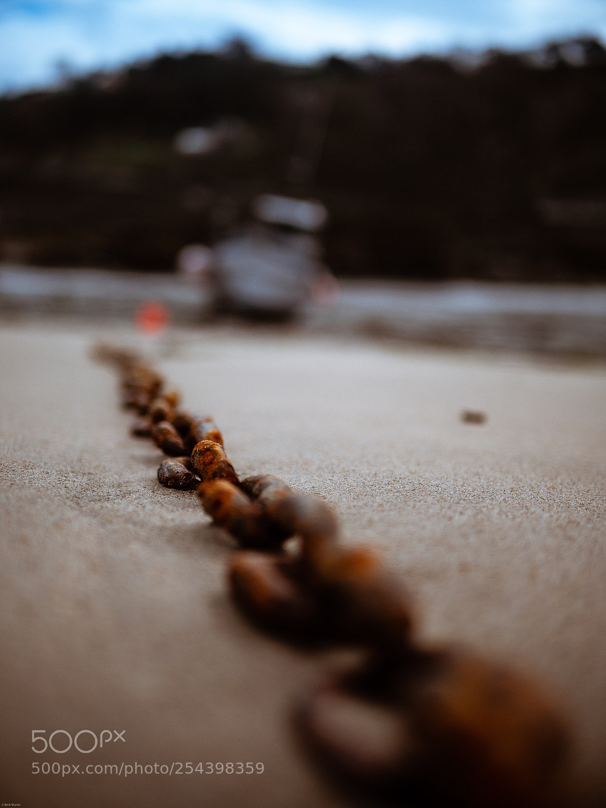 Panasonic Lumix DC-GH5 sample photo. The chain photography