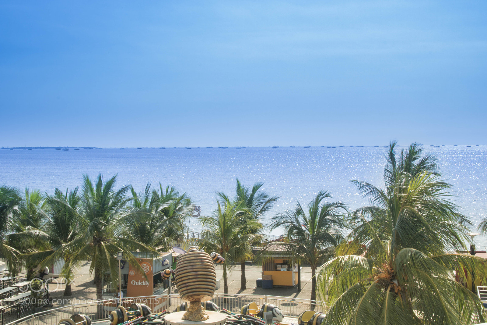 Canon EOS 750D (EOS Rebel T6i / EOS Kiss X8i) sample photo. Summer feels in manila photography