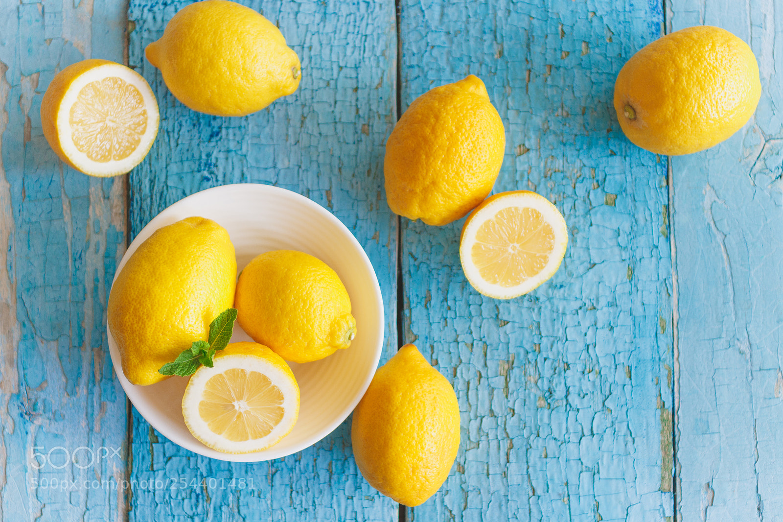 Canon EOS 450D (EOS Rebel XSi / EOS Kiss X2) sample photo. Yellow lemons with mint photography