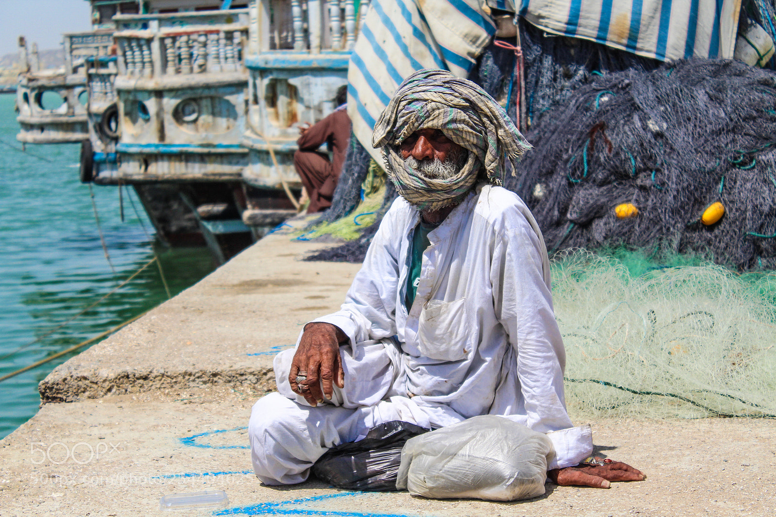 Canon EOS 1300D (EOS Rebel T6 / EOS Kiss X80) sample photo. Old baluch man photography