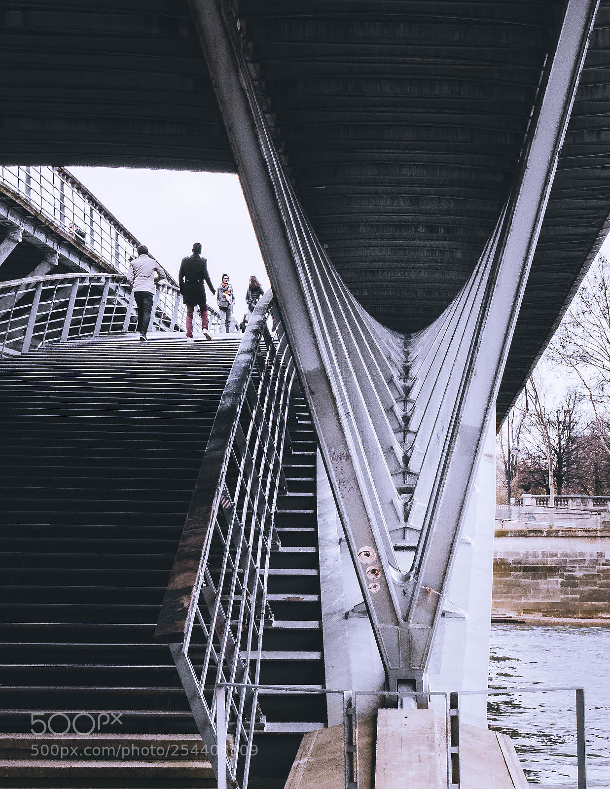 Olympus OM-D E-M5 II sample photo. Cross the river photography