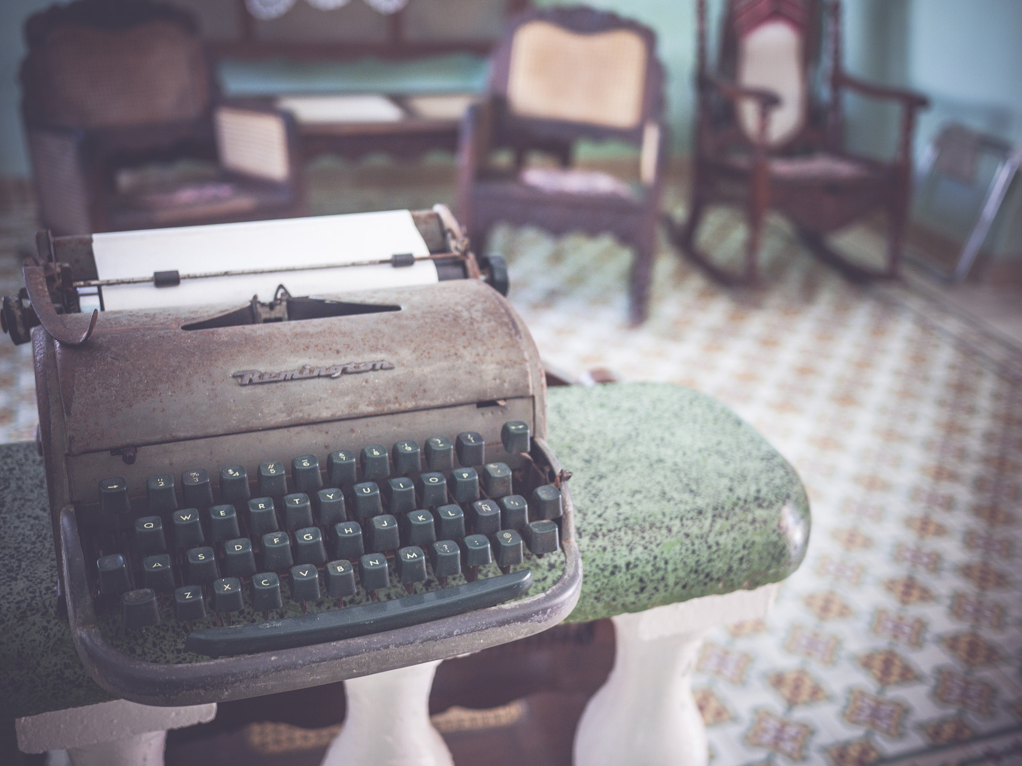 Panasonic Lumix DMC-GF1 sample photo. Vintage typewriter photography