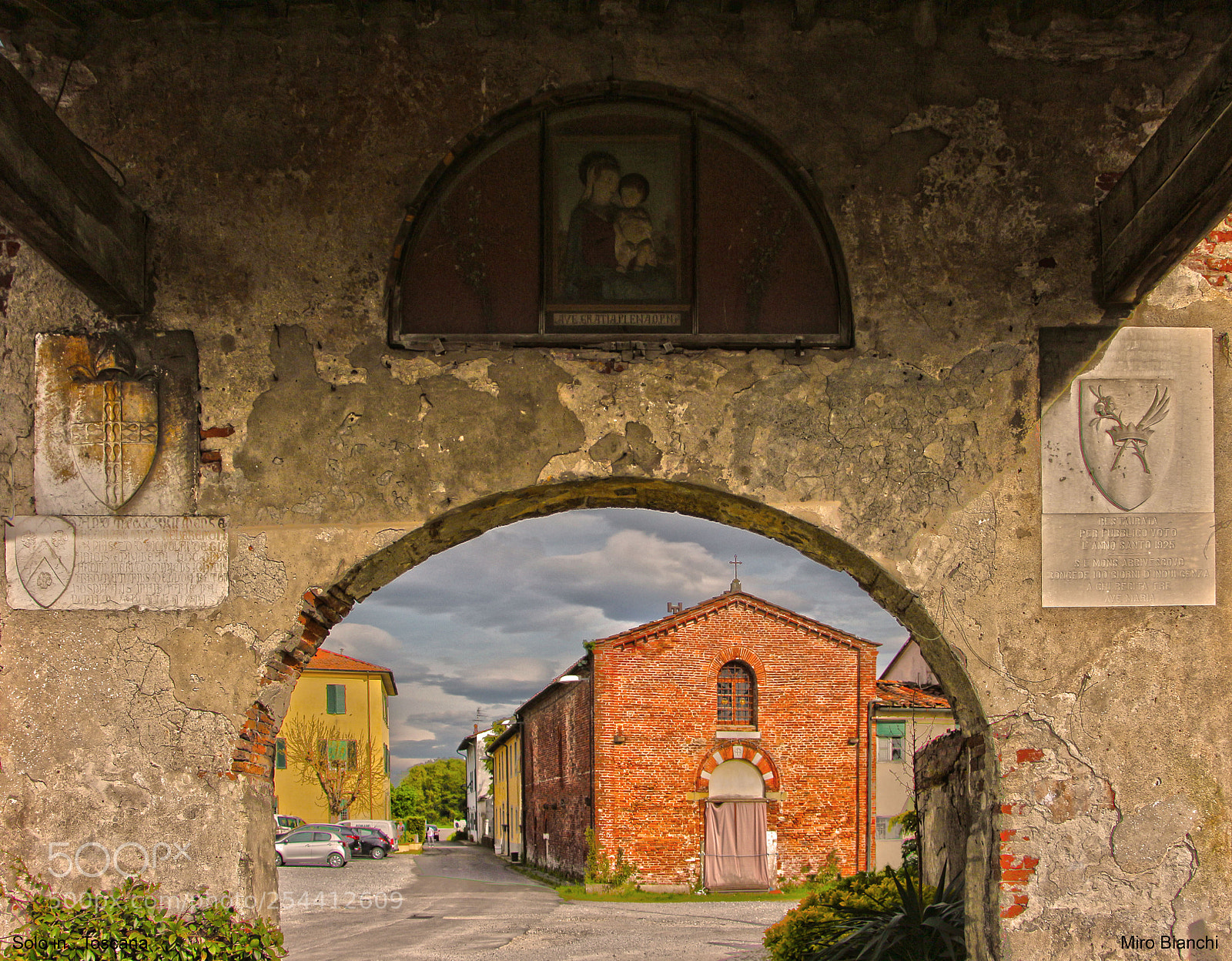 Canon EOS 700D (EOS Rebel T5i / EOS Kiss X7i) sample photo. Lucca_3 photography