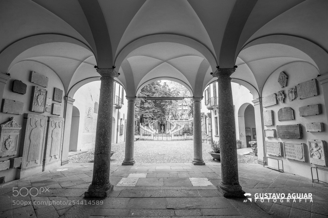Canon EOS 60D sample photo. Arches and columns photography