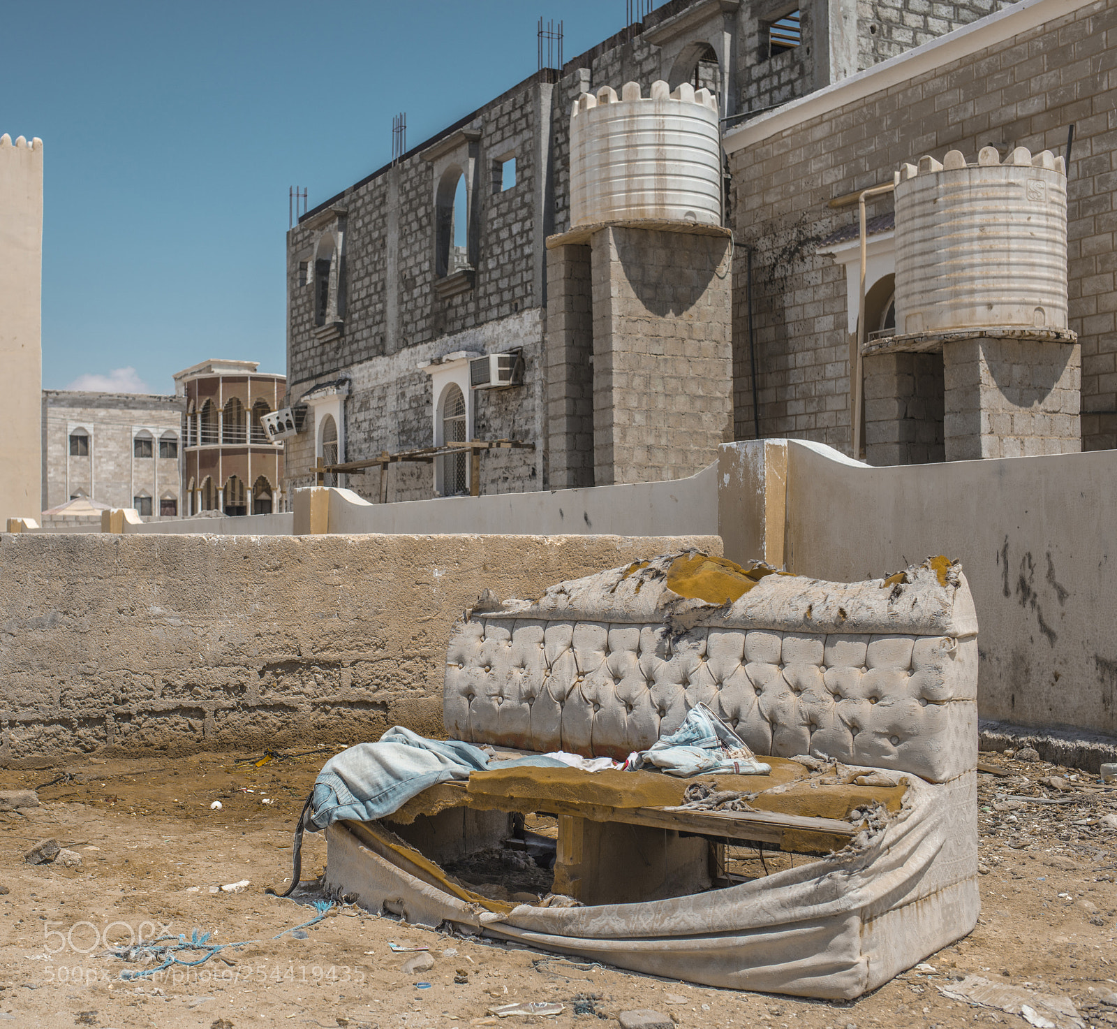 Canon EOS 5DS sample photo. Sofa for sale photography