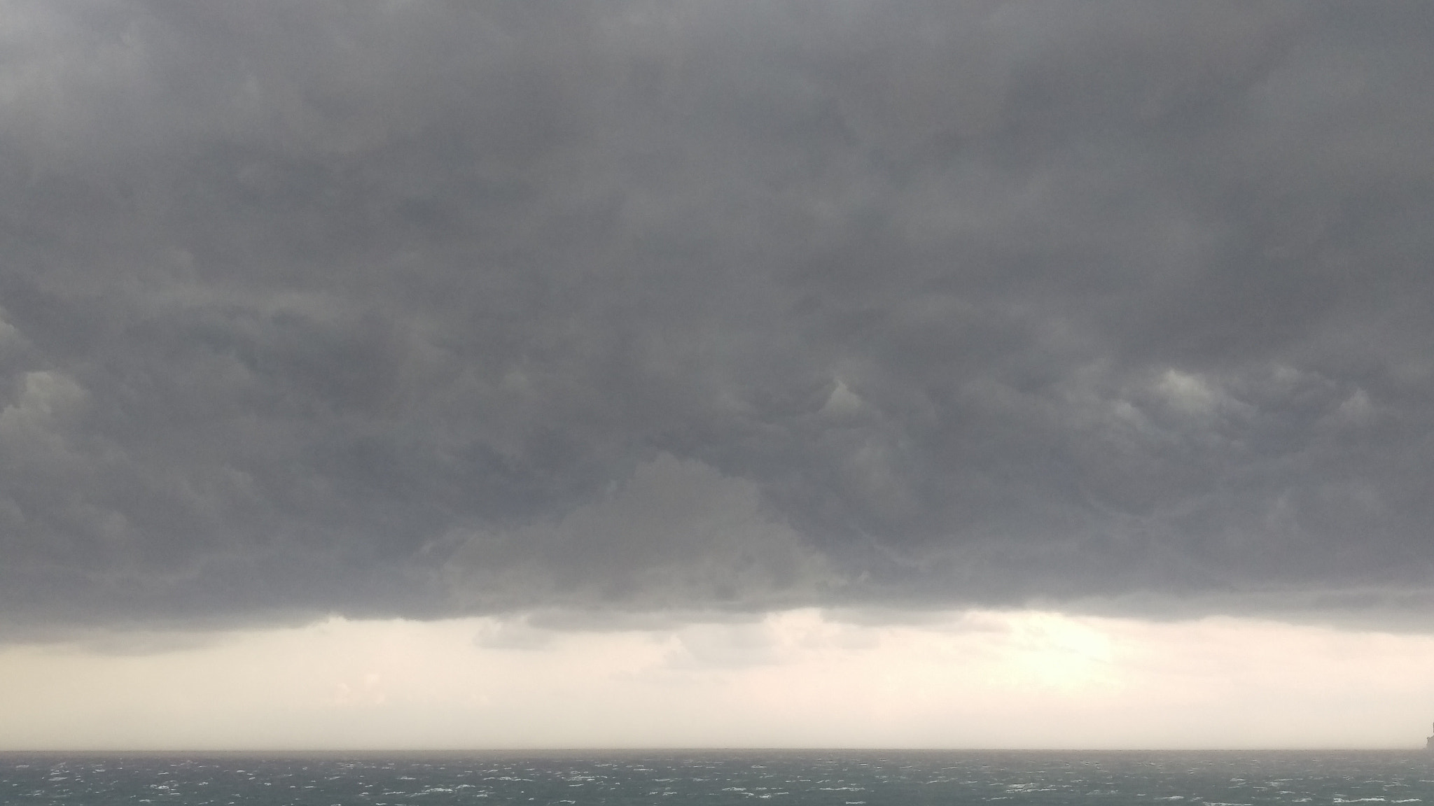 HTC ONE M9 sample photo. Stormy skies photography