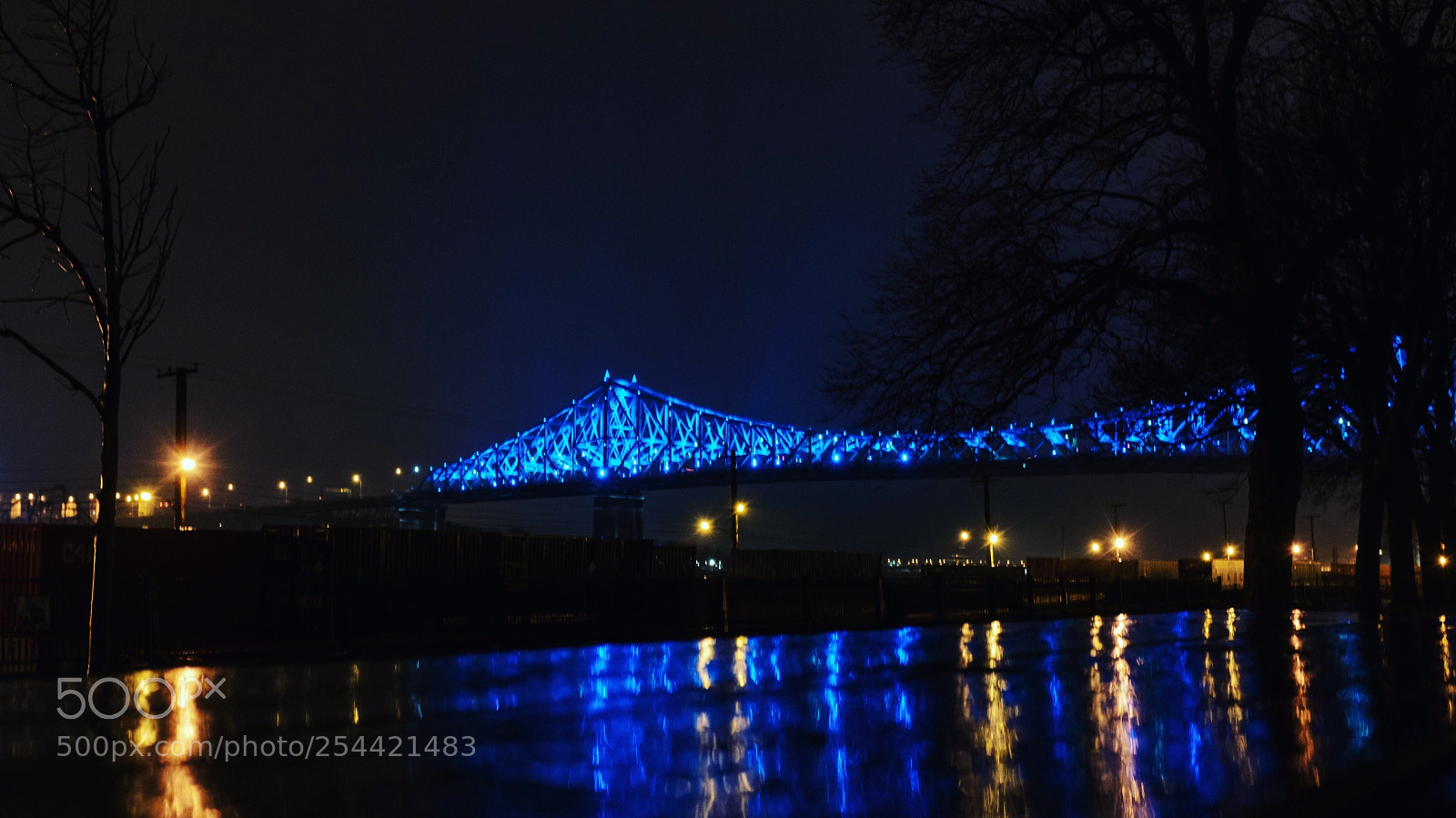 Fujifilm X100T sample photo. Montréal at night photography