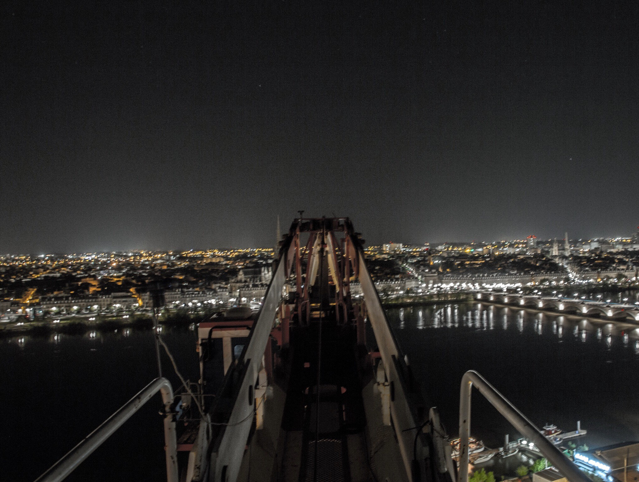 Pentax K-7 sample photo. Crane climb  photography