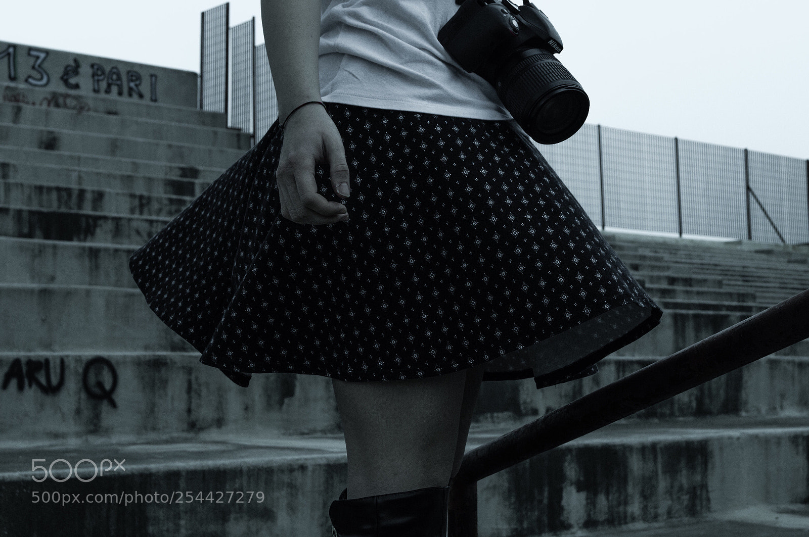 Sony SLT-A37 sample photo. Elegan-legs photography