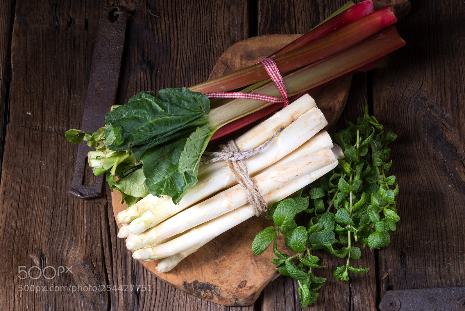 Nikon D810 sample photo. Delicious white asparagus photography