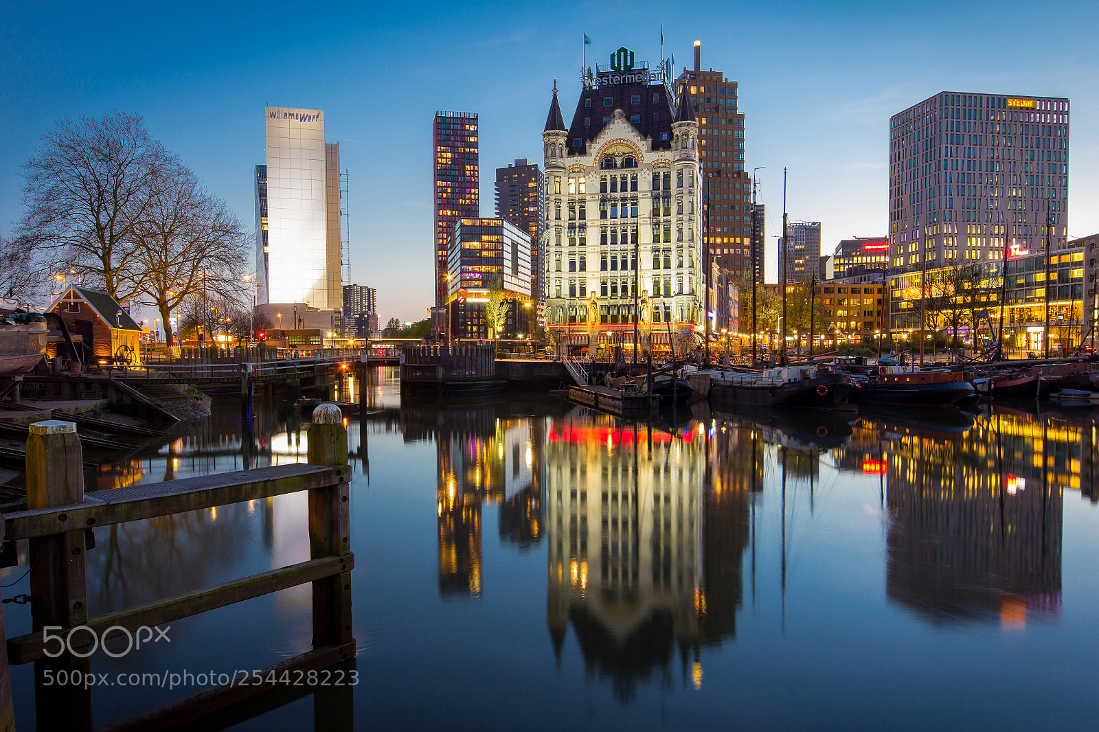 Canon EOS 60D sample photo. Oude haven, rotterdam photography