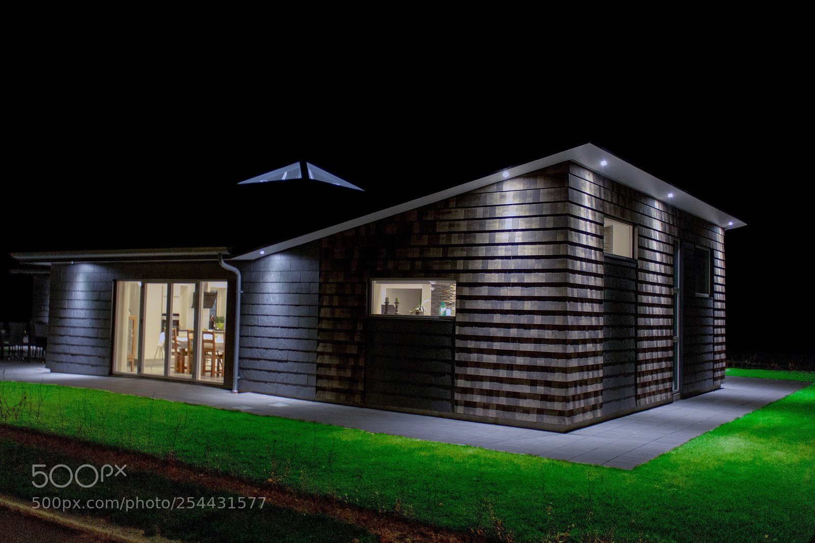 Canon EOS 600D (Rebel EOS T3i / EOS Kiss X5) sample photo. A brothers house  photography