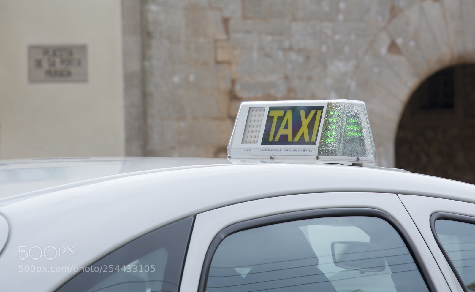 Nikon D7100 sample photo. Taxi top old building photography
