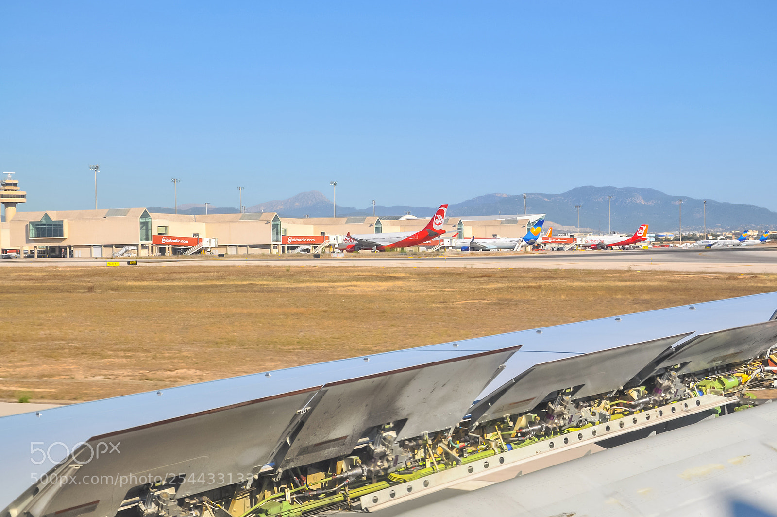 Nikon D90 sample photo. Landing breaks photography