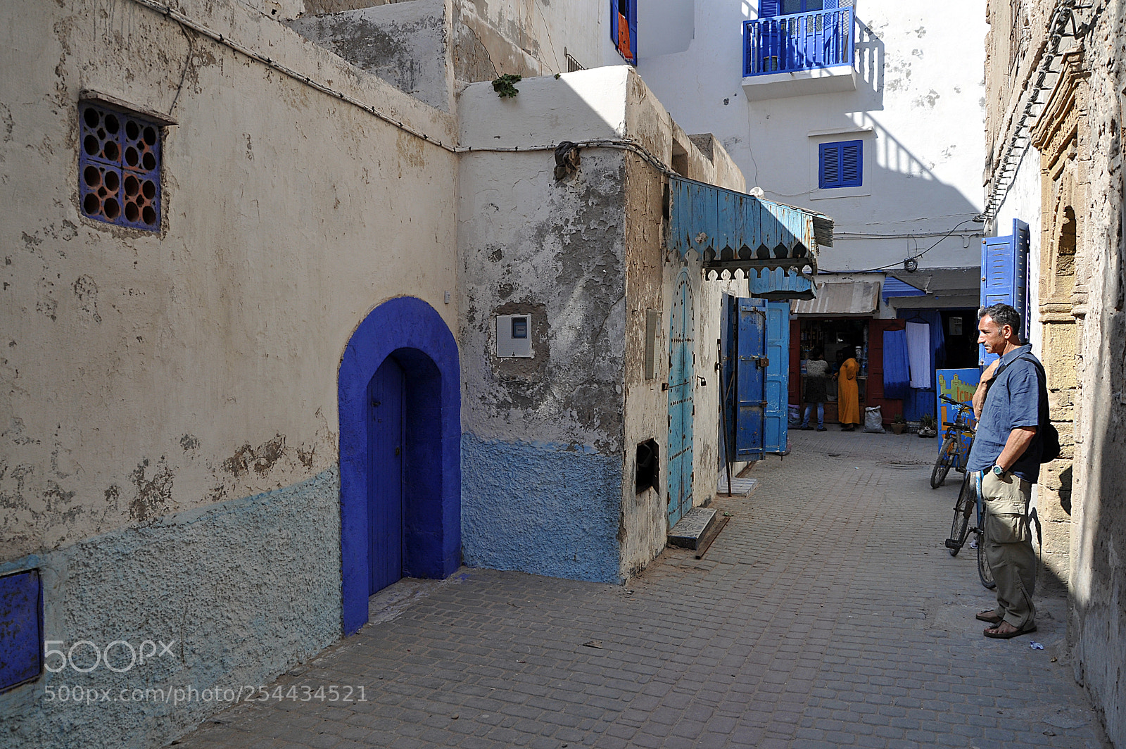 Nikon D5000 sample photo. Another street in the photography