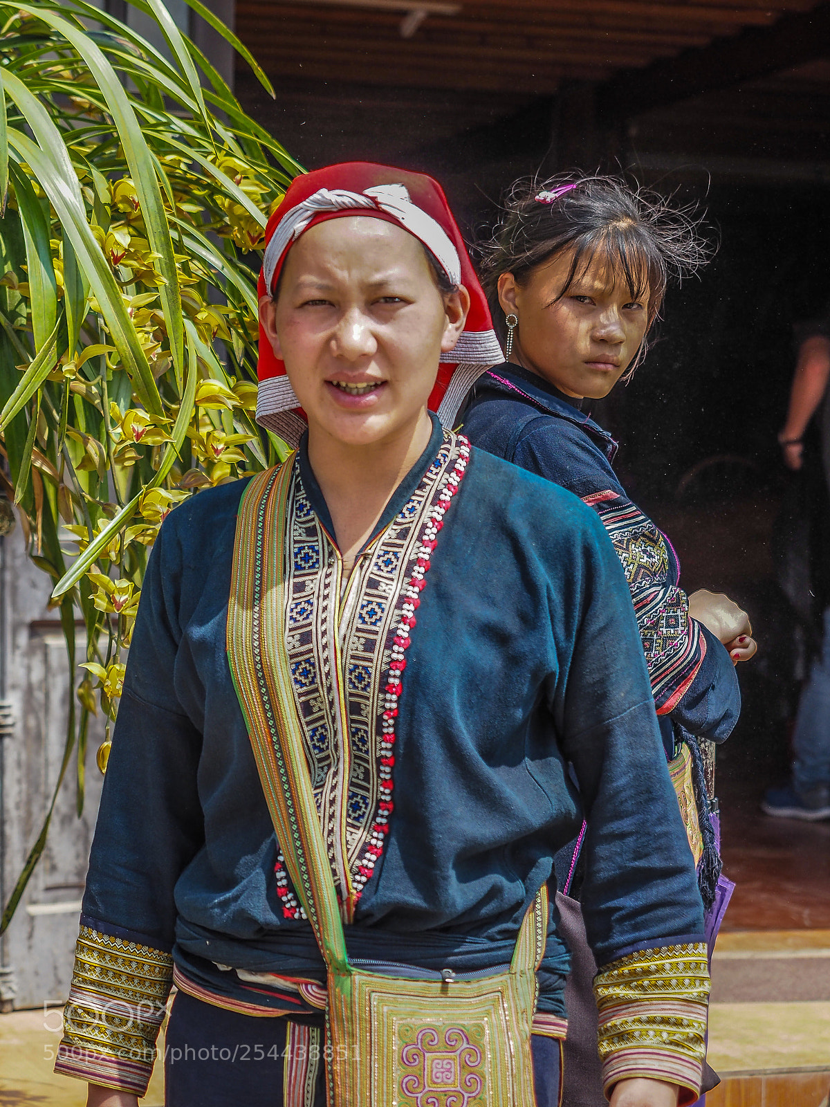 Olympus OM-D E-M5 II sample photo. Double portrait photography