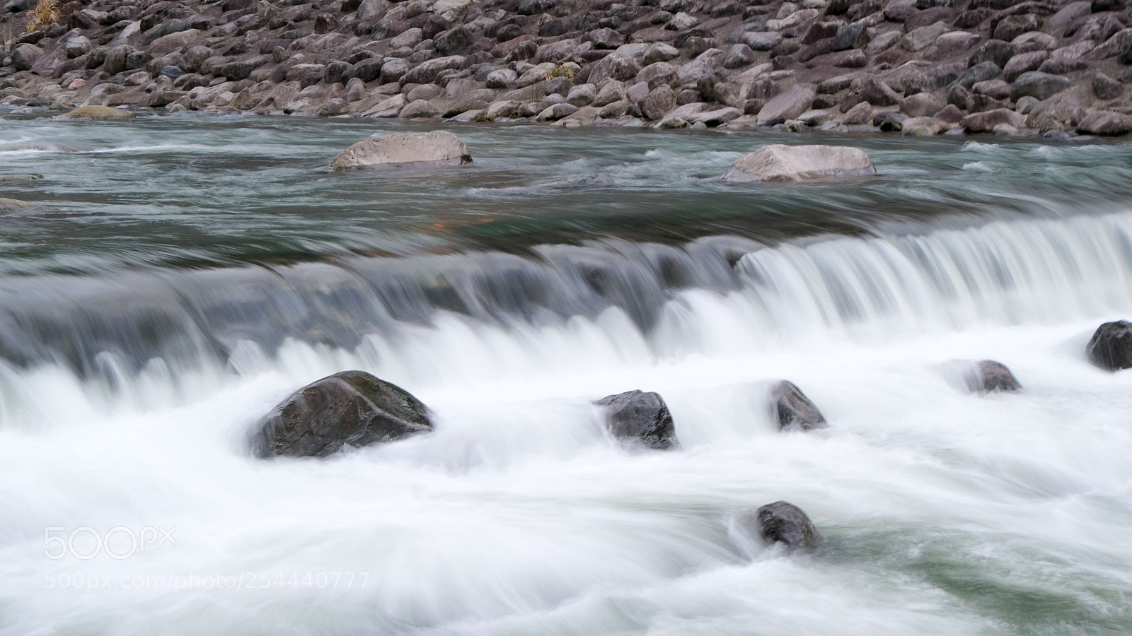 Fujifilm X-T20 sample photo. Flowing water photography