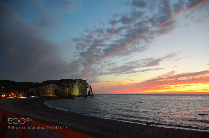 Nikon D7000 sample photo. Tretat by night with photography