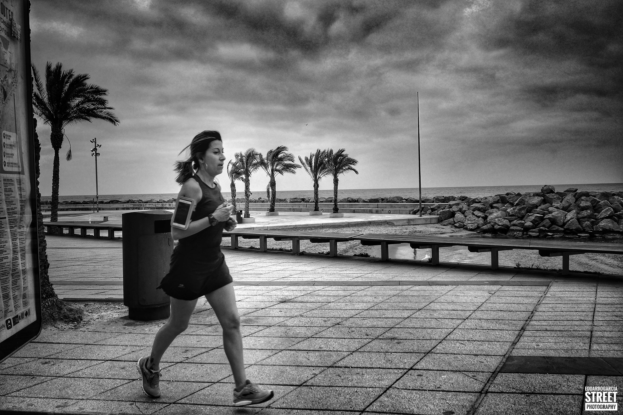 Fujifilm X-A10 sample photo. Running photography