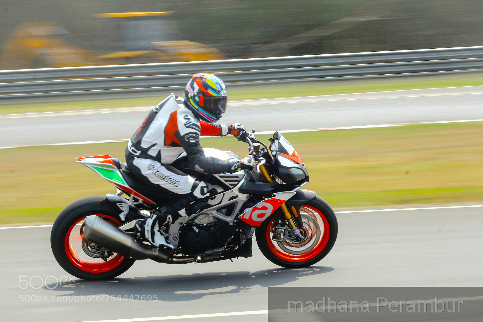 Canon EOS 600D (Rebel EOS T3i / EOS Kiss X5) sample photo. #moto_race photography