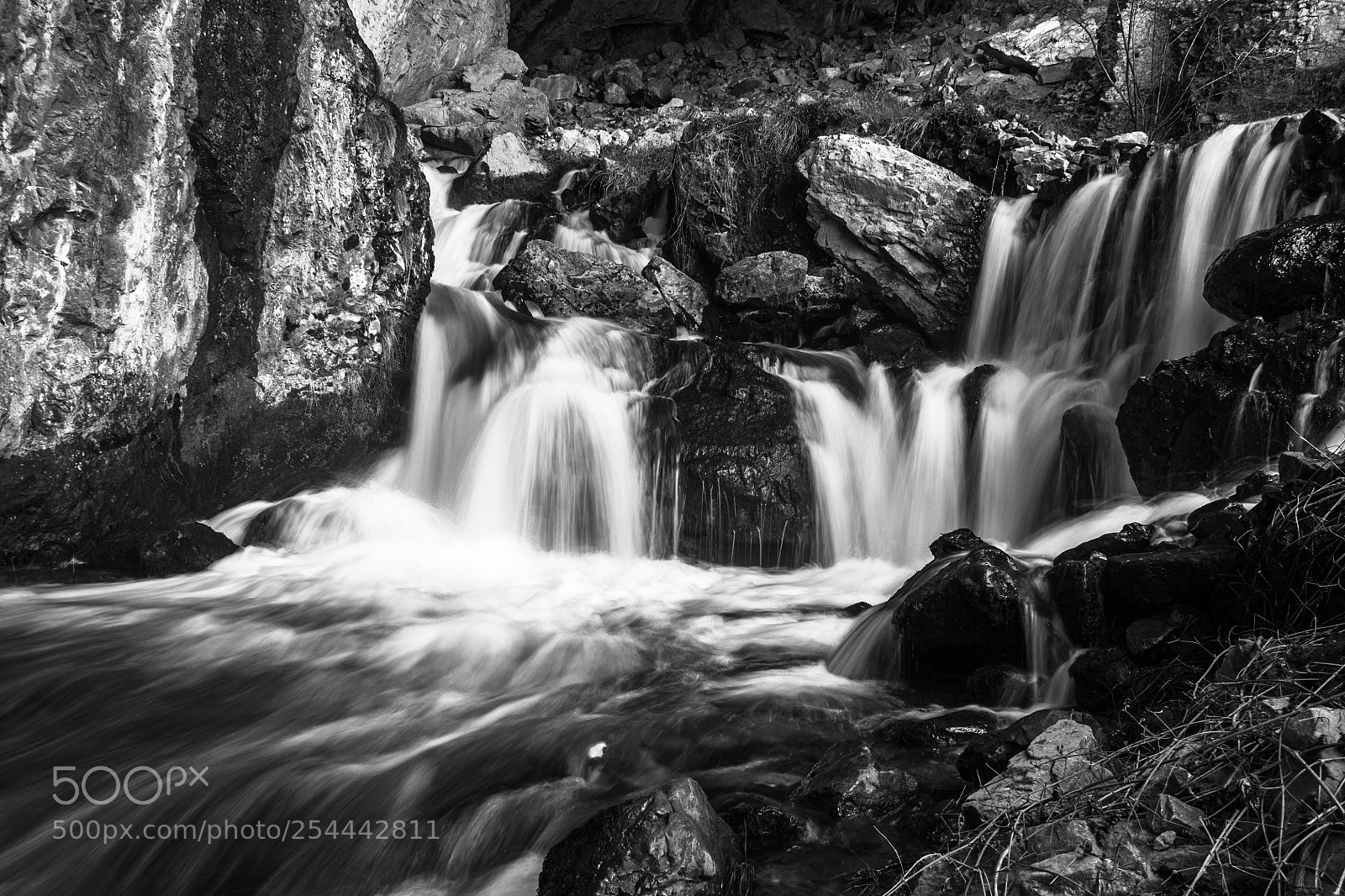 Canon EOS 1100D (EOS Rebel T3 / EOS Kiss X50) sample photo. The waterfalls of cave photography