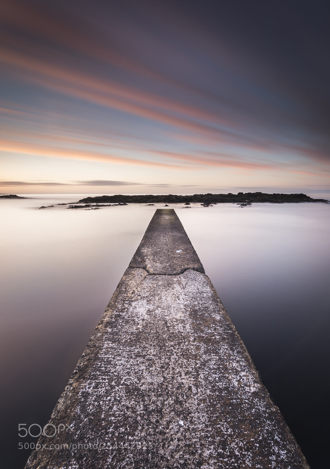 Canon EOS 5D Mark IV sample photo. Walk the line photography