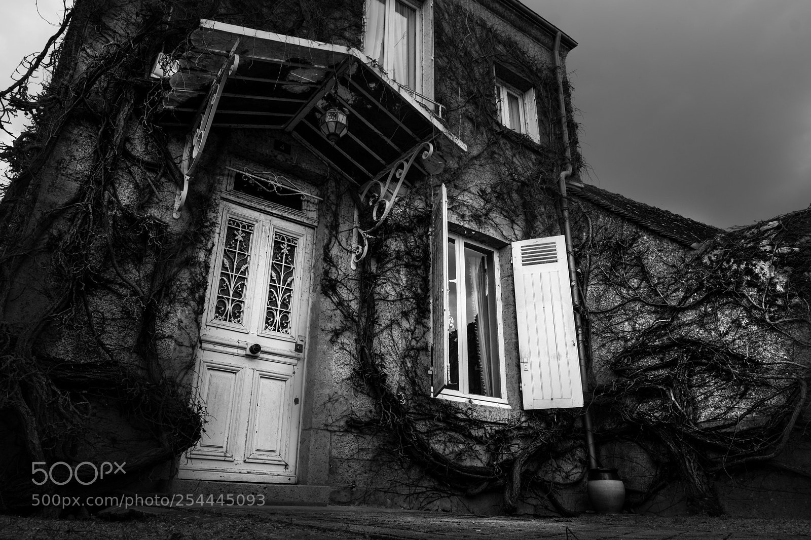 Fujifilm X-T2 sample photo. Haunted house photography