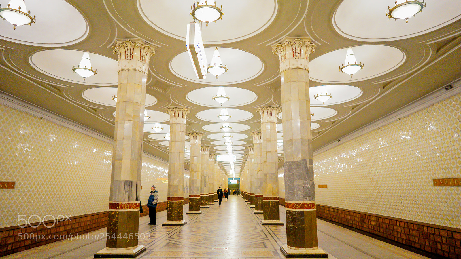 Sony a7 sample photo. Moscow photography