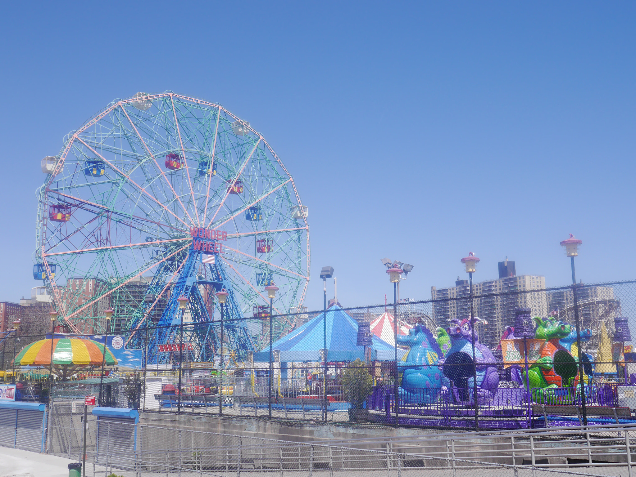 Panasonic Lumix DMC-GF6 sample photo. Coney island amusement park photography