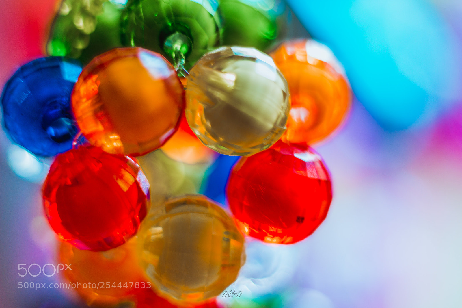 Canon EOS 600D (Rebel EOS T3i / EOS Kiss X5) sample photo. Bead photography