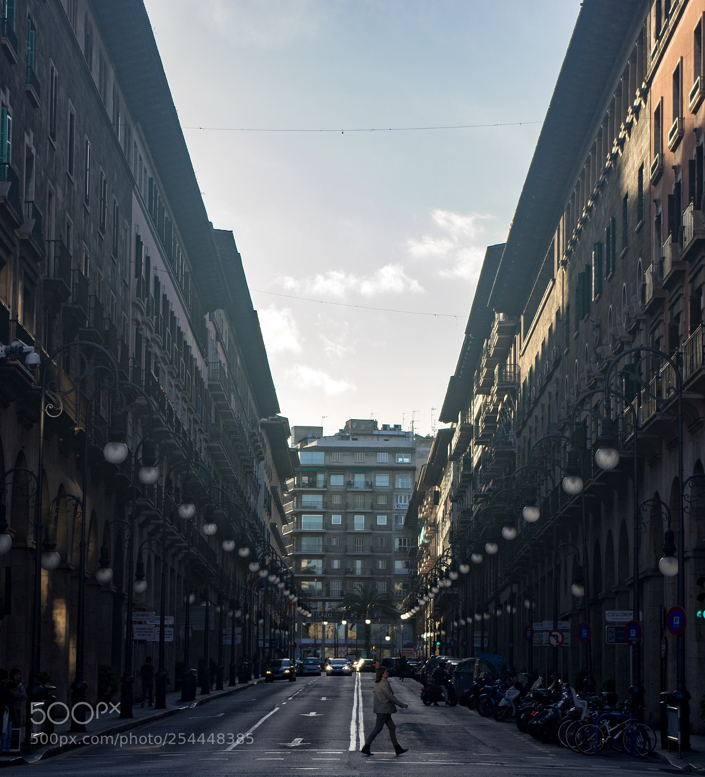 Pentax K-3 II sample photo. Crossing the road photography