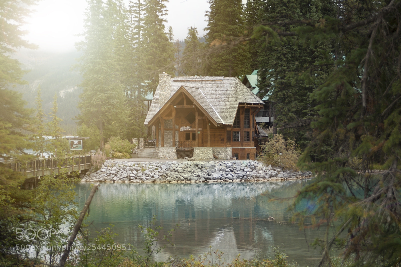 Canon EOS 5D Mark II sample photo. Morning light at emerald photography